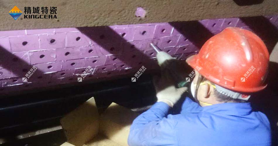 威廉希尔牌新型耐磨陶瓷布料机圆辊使用效果
