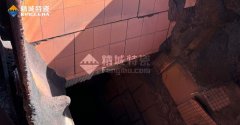 耐磨陶瓷衬板在某钢铁厂溜槽和料斗的乐成应用_威廉希尔特瓷