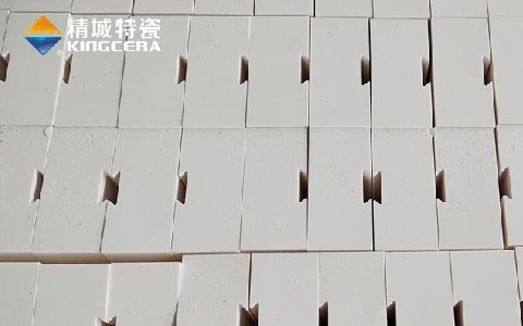 燕尾卡槽耐磨陶瓷衬板，，，，，，750℃高温下平稳运行_威廉希尔特瓷